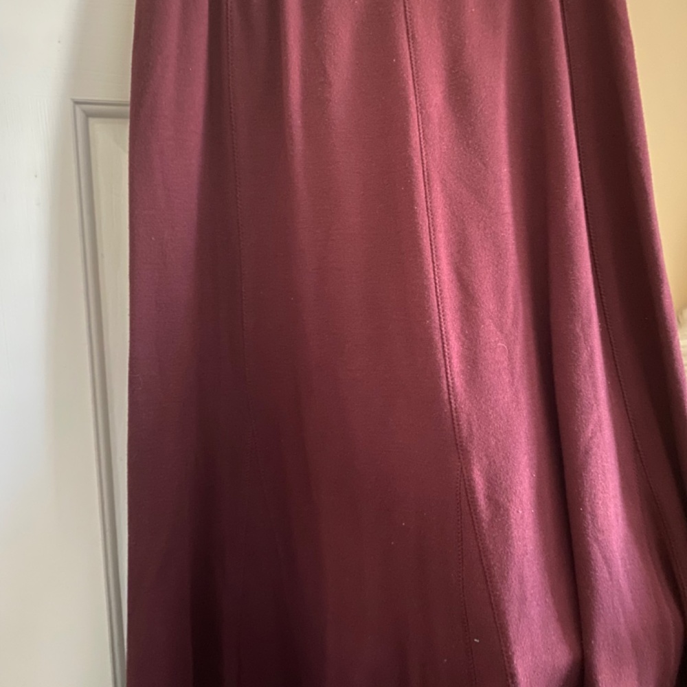 Skirt - Picture 3 of 3